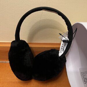 Brand New UGG Australia Shearling Earmuffs Black with UGG Retail Box and Tags
